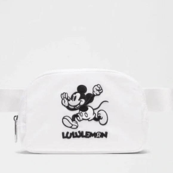 Loungefly Handbags - 🖤🎃3DAYSALE🎃🖤Lululemon Mickey Mouse long strap bag